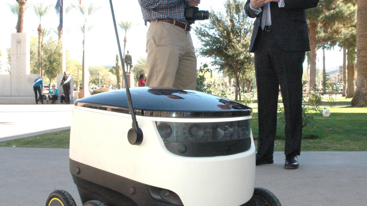 Fast-track to allow sidewalk delivery devices in Ariz. may slow after Uber crash